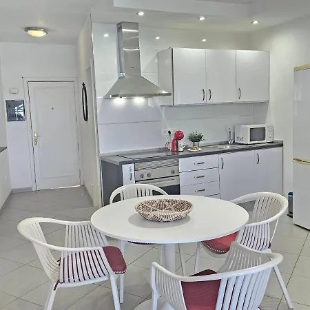 Daire New Seafront Dreaming View Apartment, Cristianos Arona (Tenerife)