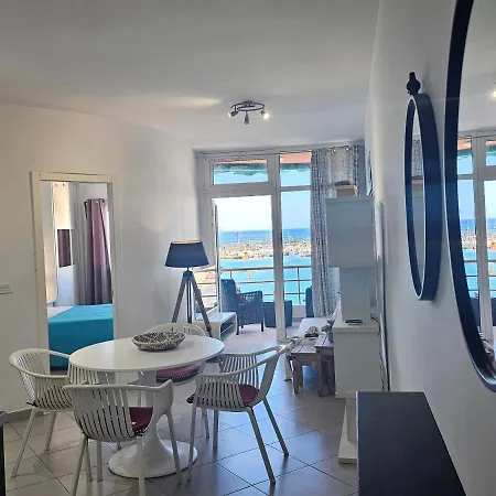 New Seafront Dreaming View Apartment, Cristianos Daire Arona (Tenerife)