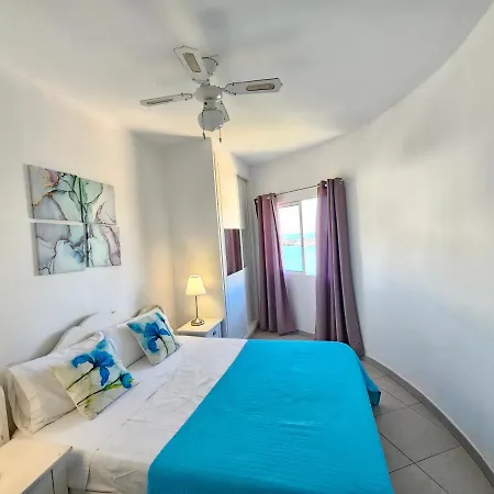 New Seafront Dreaming View Apartment, Cristianos Daire