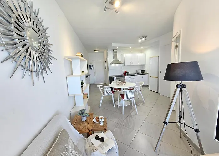 New Seafront Dreaming View Apartment, Cristianos Apartment