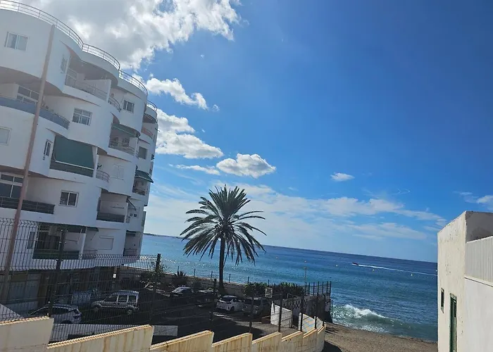 New Seafront Dreaming View Apartment, Cristianos *