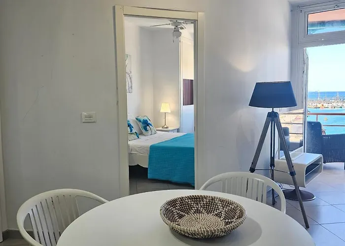 New Seafront Dreaming View Apartment, Cristianos