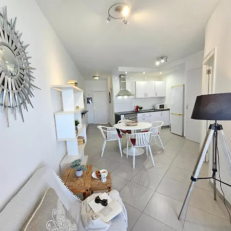 New Seafront Dreaming View Apartment, Cristianos Apartamento